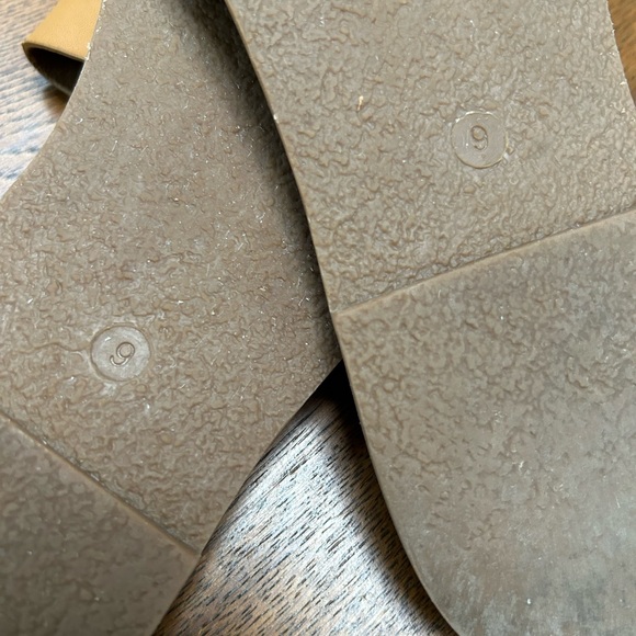 Madewell all-leather upper. The Boardwalk Post Slide sandal. Thong style. Size 9 - Picture 5 of 7